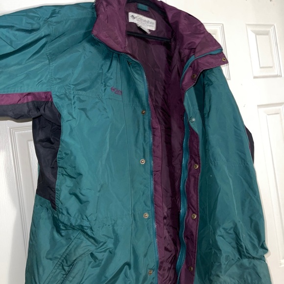 Columbia Windbreaker - Picture 3 of 4